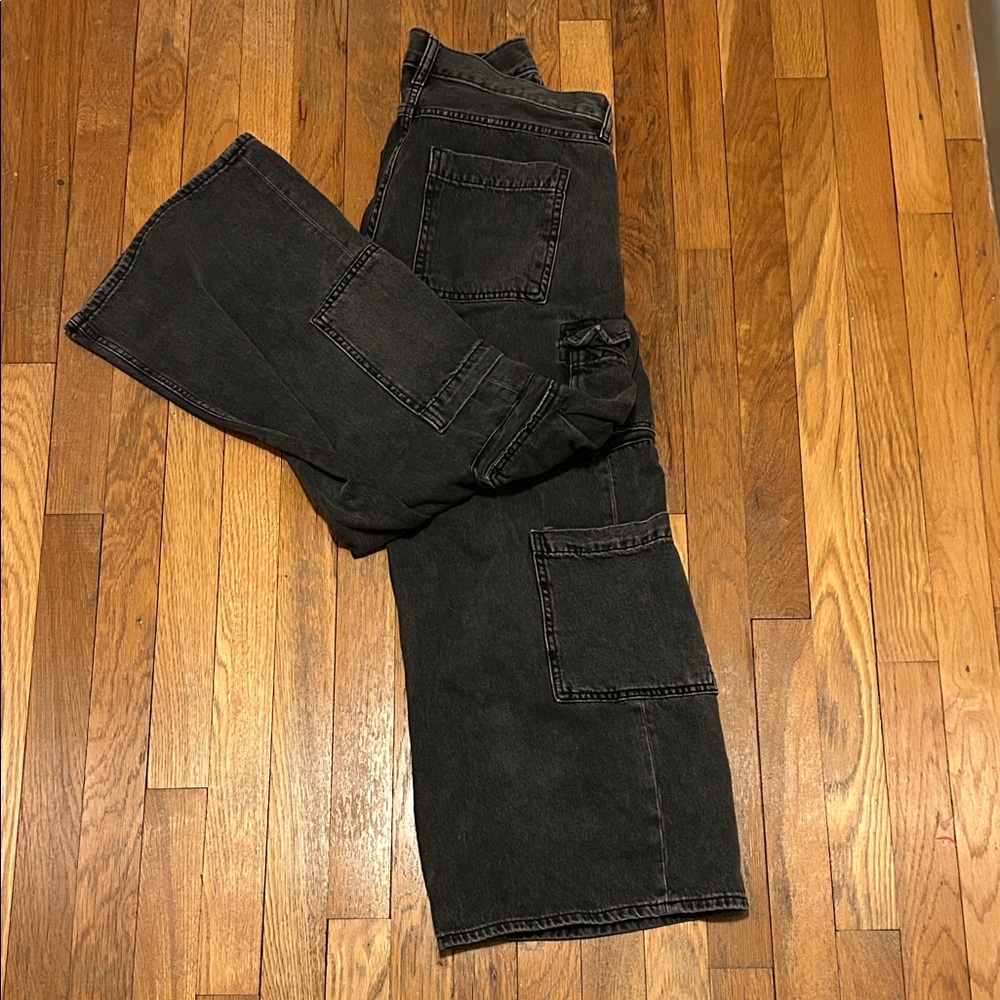 Old Navy Women's Black Ankle Jeans